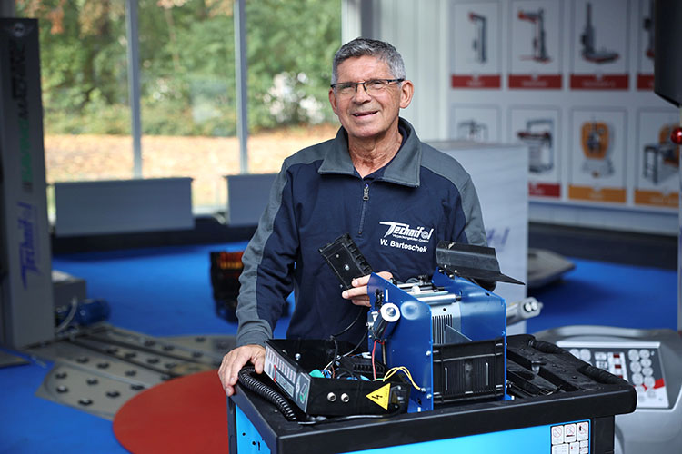 Werner Bartoschek | Technifol